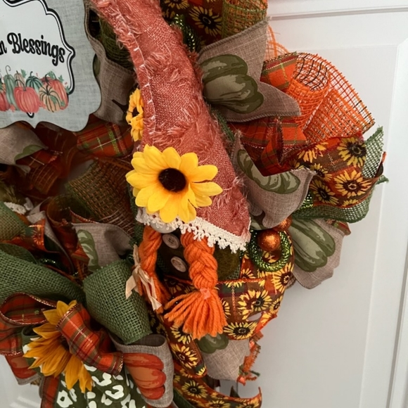 Fall gnome wreath - Picture 2 of 2